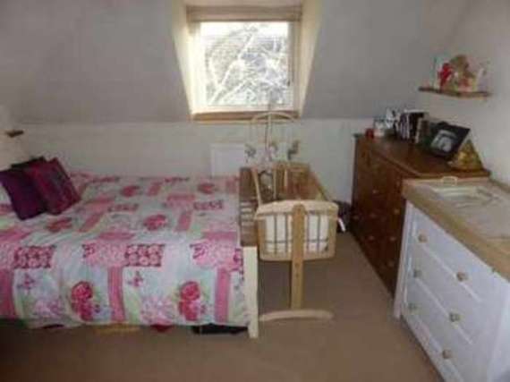 1 bedroom Detached f...