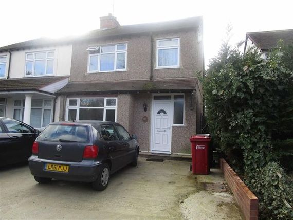 3 bedroom Property t...