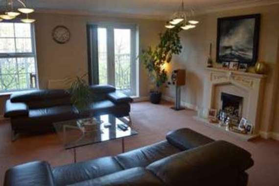 4 bedroom Terraced t...