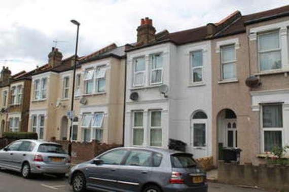 4 bedroom Terraced t...