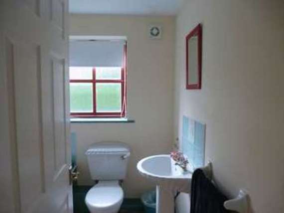2 bedroom Flat to re...