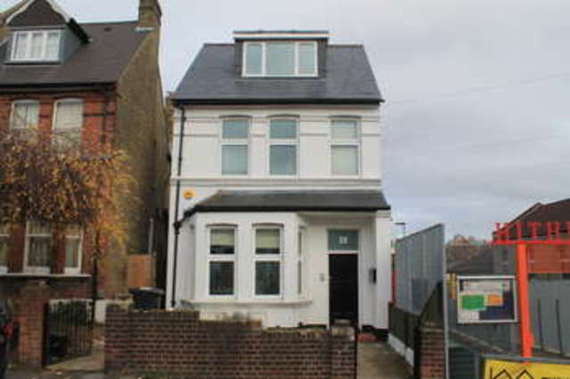 1 bedroom Flat for s...