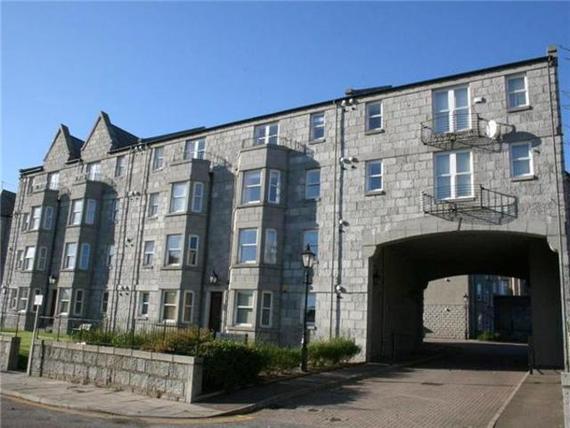 2 bedroom Flat to re...