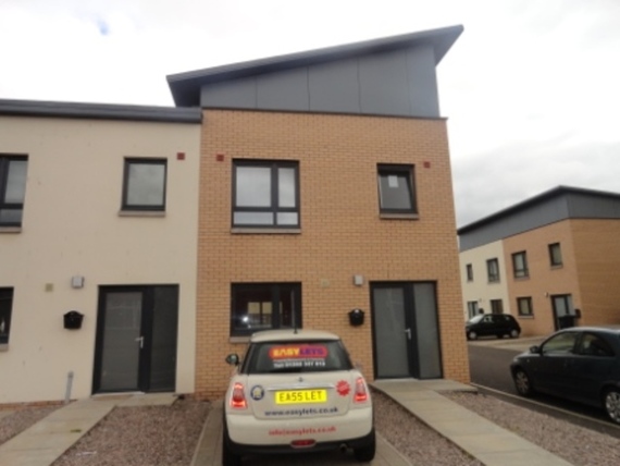 2 bedroom Town House...