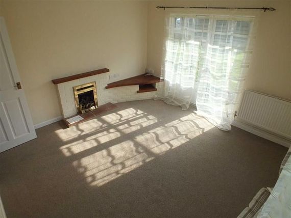 2 bedroom Property f...