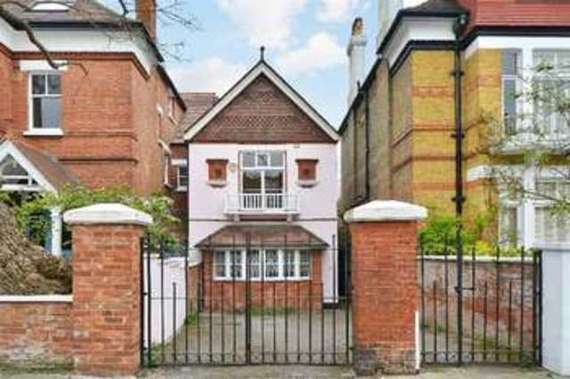 3 bedroom Detached t...