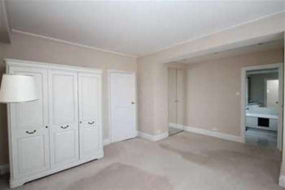 3 bedroom Property t...