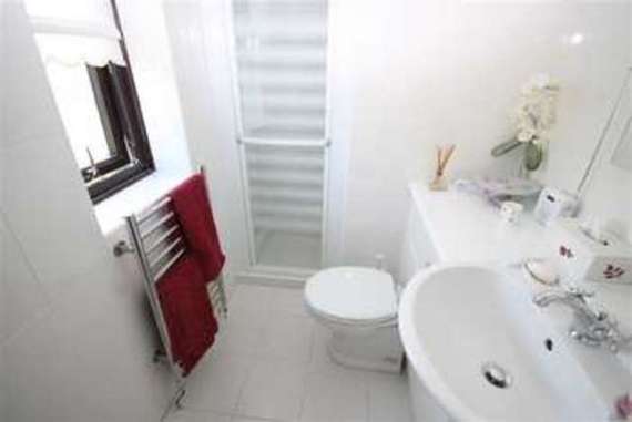4 bedroom Property f...