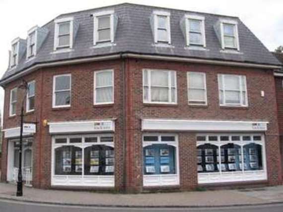 1 bedroom Property f...