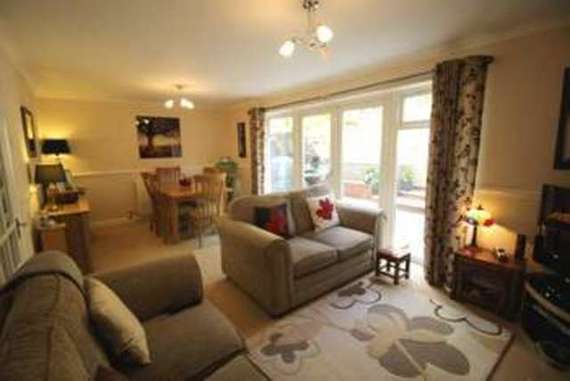 3 bedroom Semi-Detac...