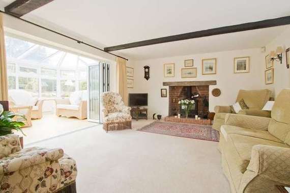 4 bedroom Detached f...