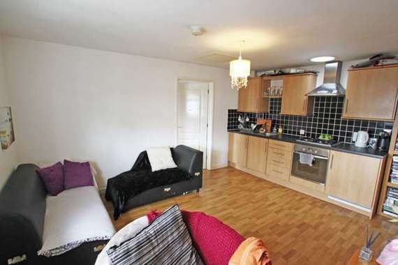 1 bedroom Maisonette...