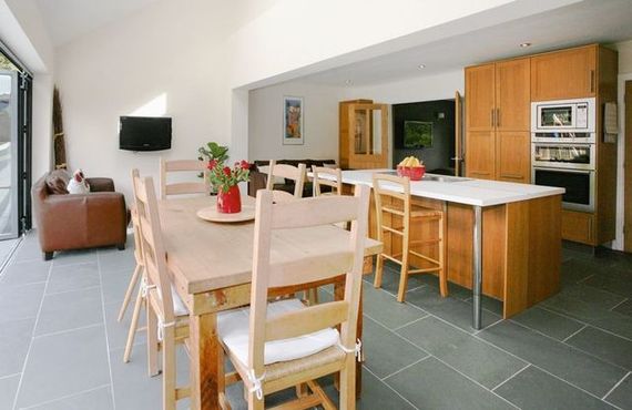 4 bedroom Detached t...