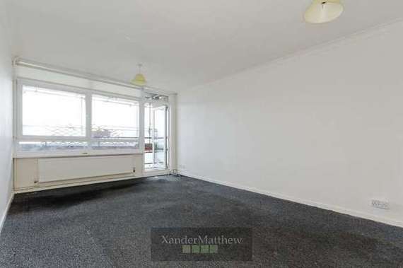 2 bedroom Flat for s...