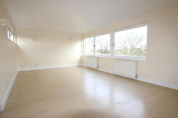 2 bedroom Flat to re...