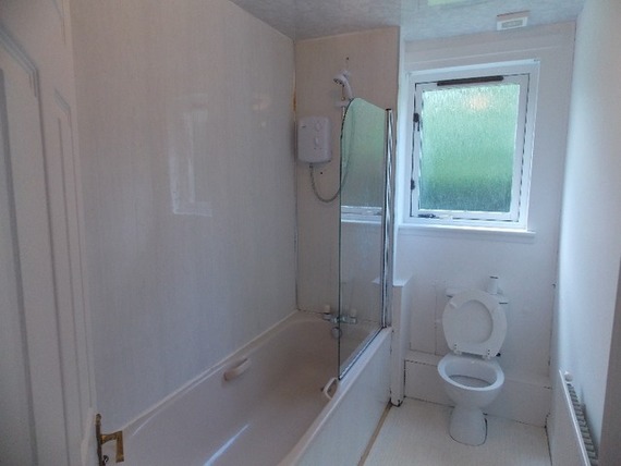 2 bedroom Flat to re...