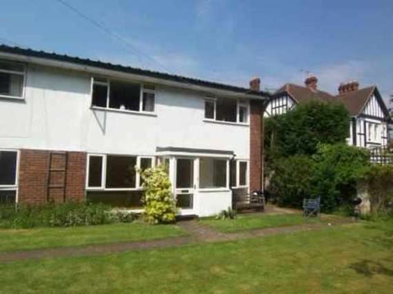 2 bedroom Flat to re...