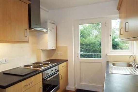 2 bedroom Flat to re...