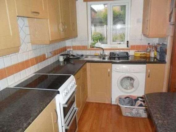 2 bedroom Detached t...