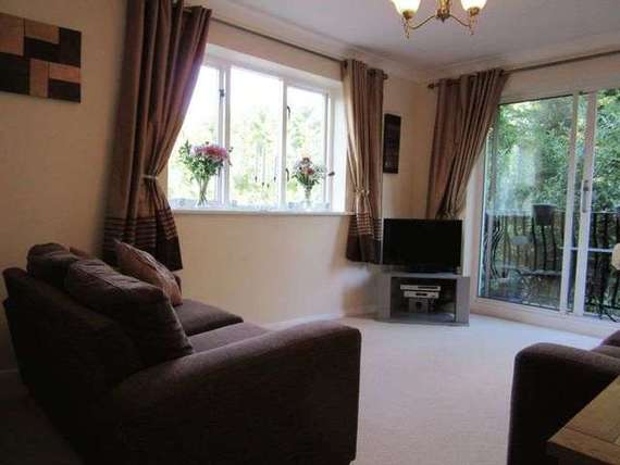 2 bedroom Flat to re...