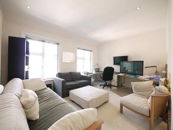 1 bedroom Flat to re...