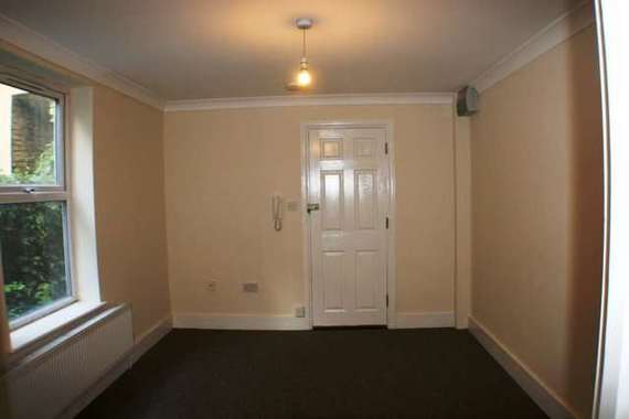 1 bedroom Flat to re...