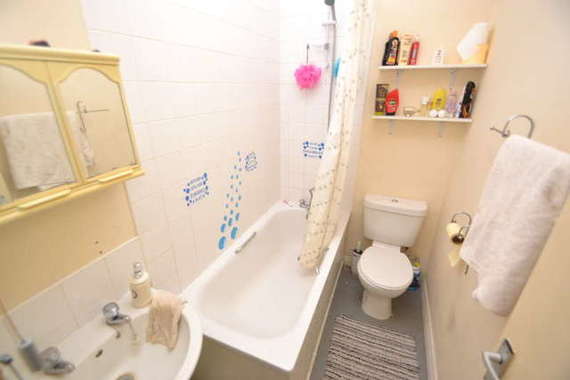 1 bedroom Flat for s...