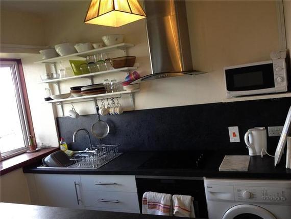 4 bedroom Flat to re...