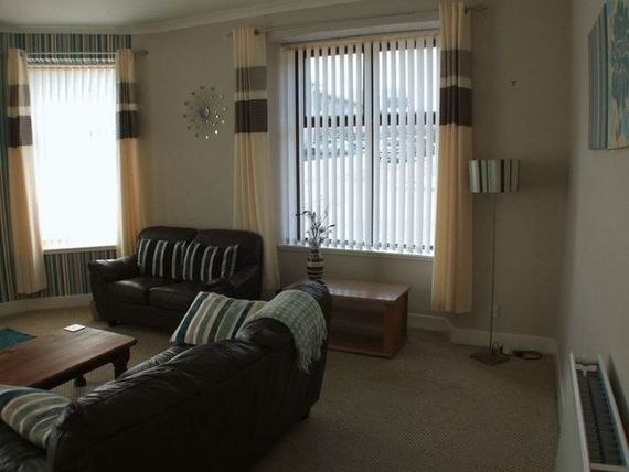 2 bedroom Flat to re...