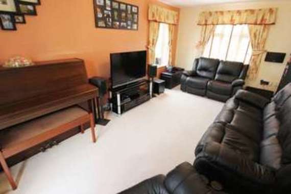 3 bedroom Detached f...