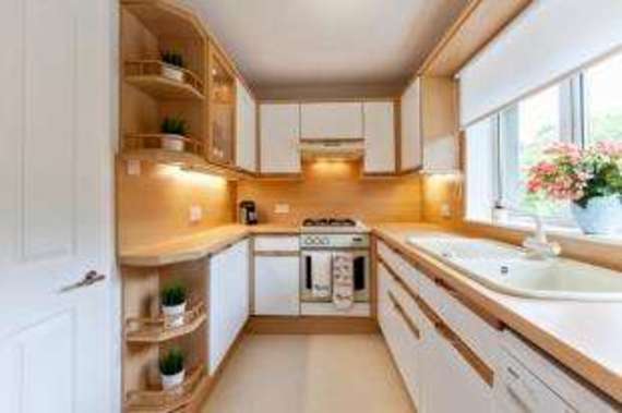 2 bedroom Flat for s...