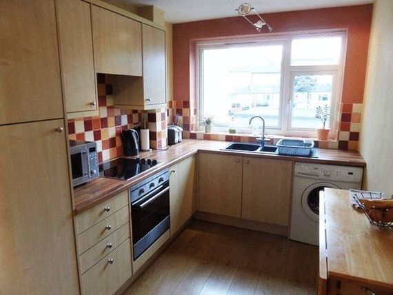 2 bedroom Flat to re...