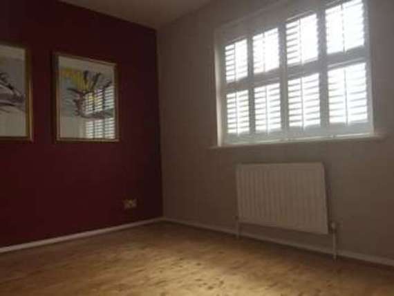 2 bedroom Flat to re...