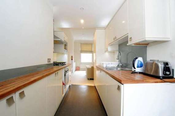 2 bedroom Flat to re...