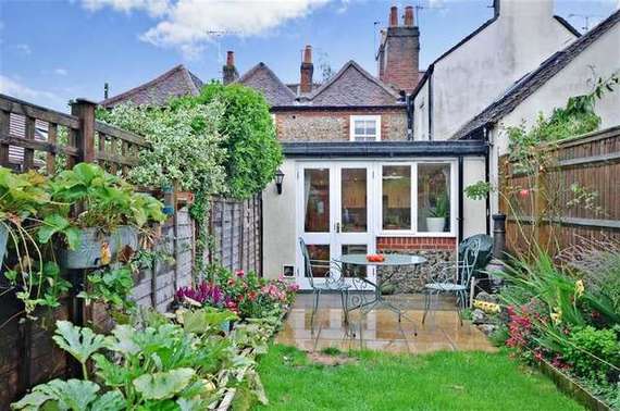 2 bedroom Terraced f...