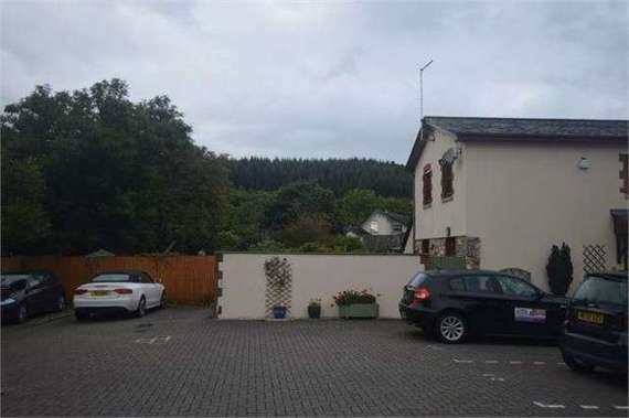 2 bedroom Bungalow f...