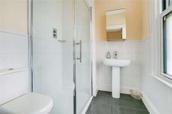 4 bedroom Terraced f...