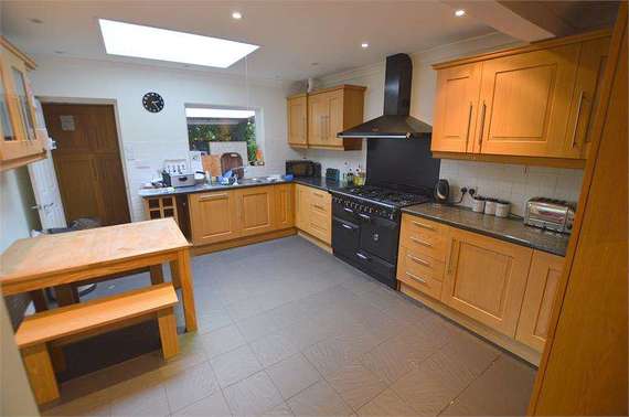 6 bedroom Chalet for...