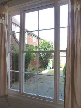 2 bedroom Flat to re...