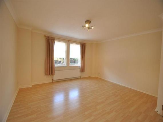 2 bedroom Flat to re...