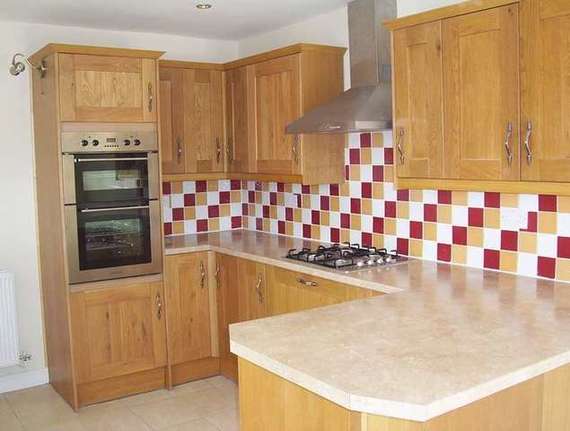 4 bedroom Detached t...