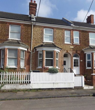 2 bedroom Terraced f...