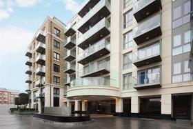 3 bedroom Flat for s...