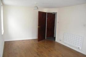 1 bedroom Flat to re...