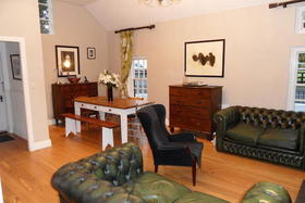 2 bedroom Cottage fo...