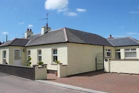 2 bedroom Cottage fo...
