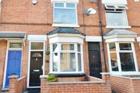 2 bedroom Terraced t...
