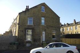 3 bedroom End of Ter...