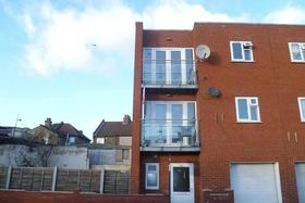 3 bedroom Property f...