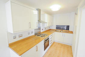 3 bedroom Flat to re...